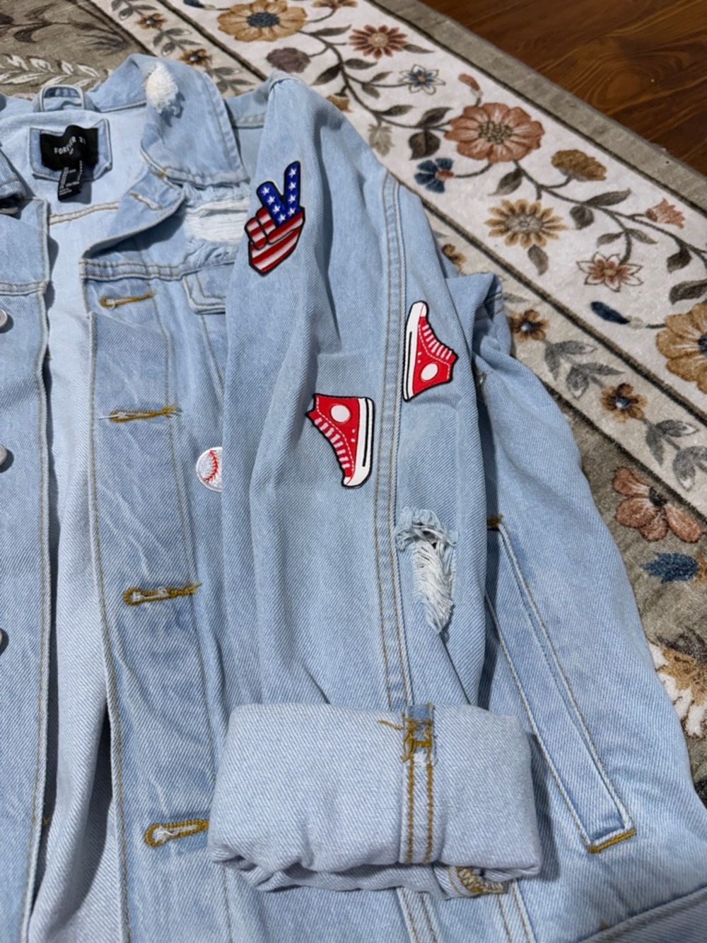 Forever 21 Light Blue Denim Jacket with Sporty & Graphic Patches - Picture 6 of 7